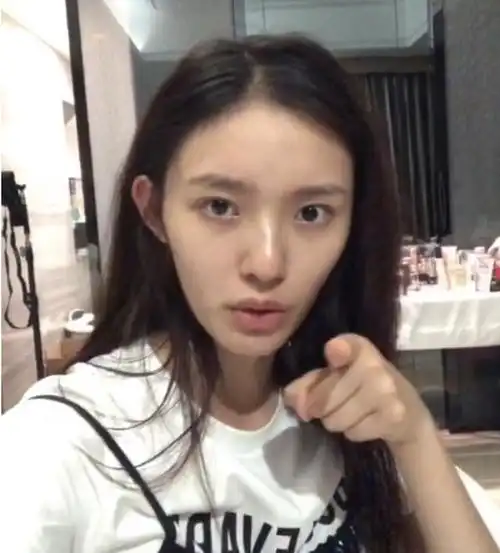 佟丽娅回应饿瘦的马思纯靠藿香正气续命,女明星减肥太丧心病狂