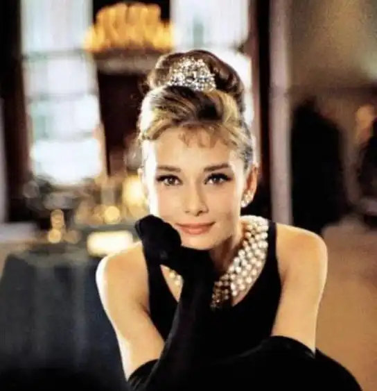 30女头像奥黛丽·赫本