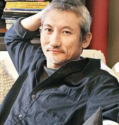 意外73岁徐克与小30岁女友疑似怀孕施南生苦等相爱丁克36年