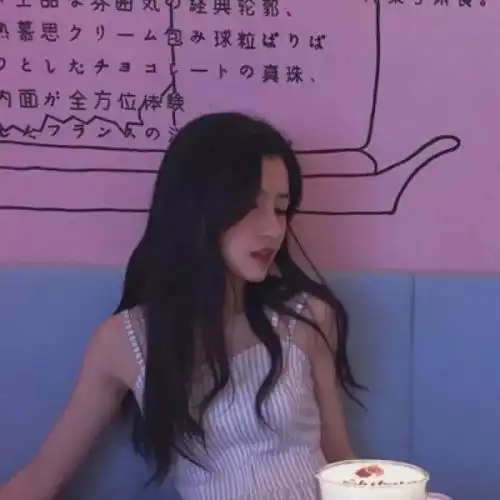 女生头像年少的我们喜欢一个人