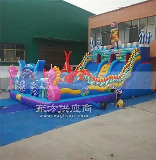 蓝客游乐设备儿童充气城堡厂家充气城堡图片