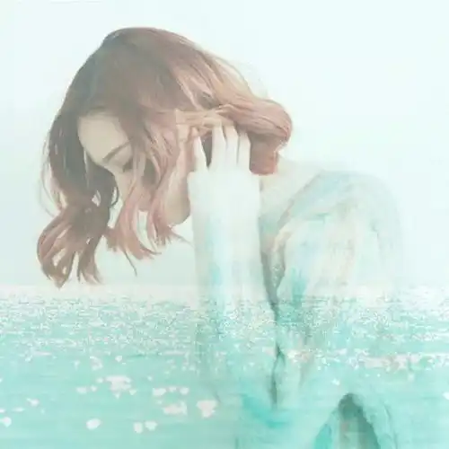 女性头像简单气质成熟q