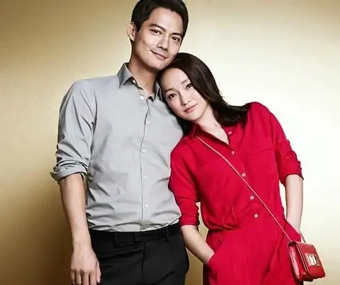 赵丽颖与冯绍峰离婚后,删微博换头像,快刀斩断昔日情