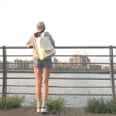 女生背影图片