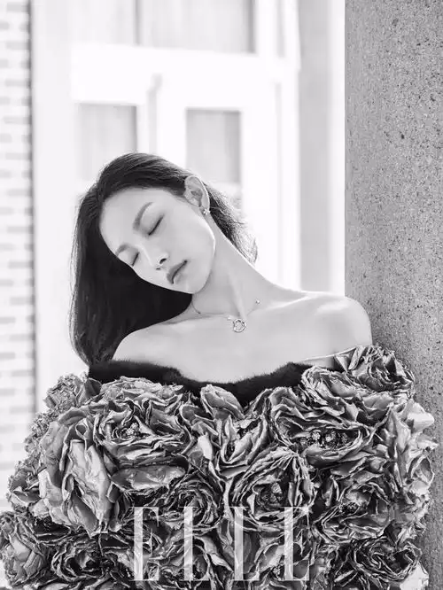狮子座倪妮偏爱侠女,30岁后怎么活自己说了算