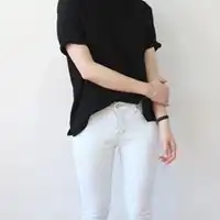 半身头像女生衬衫蓝天微信头像图片大全