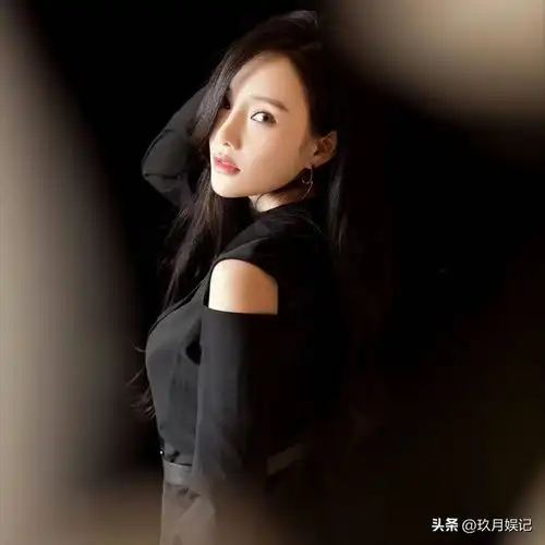 离婚被唾弃5年,30岁拥有过亿资产的天之骄女,离婚后又成了老赖
