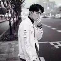 墨子寂黑白气质男生头像