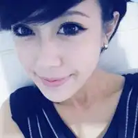 qq头像女短头发个性