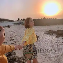 大胸妹的扮可爱姿势学起来