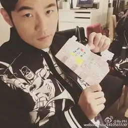 周杰伦当爸后首露面网友求看真正小公主图