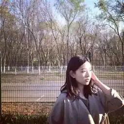 带伤的头像女婆婆