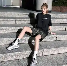 女孩子要怎么穿才时尚帅气穿皮裤皮裙穿搭教程,成为最酷的女孩