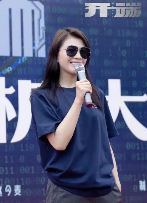 头像女生背景图正午阳光