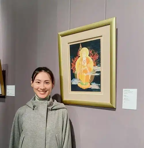 一心向佛的头像女口译