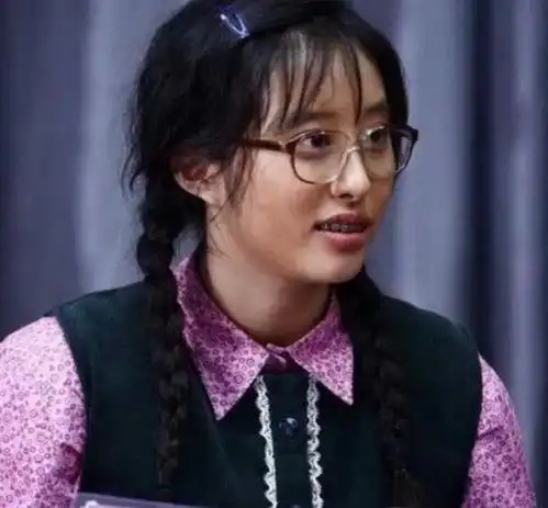 丑女无敌李欣汝公开内部照,张艺谋指着鼻子大骂滚