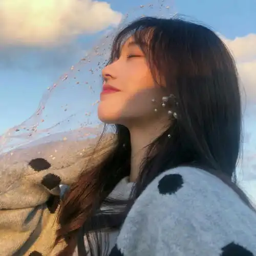 欧美风女生头像唯美不要