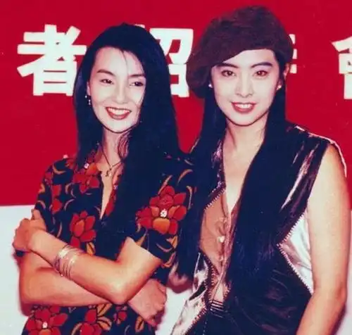 各大老牌美女港星同框,李嘉欣与王祖贤,你会选谁