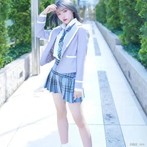 jk制服女生头像锁骨俄罗