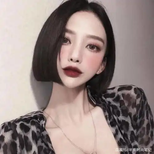 短发一刀切,不打理也好看