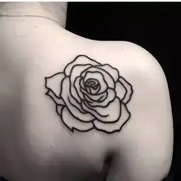 纹身师韩国美女纹身师nini适合女生的暗黑系纹身黑色简笔小纹身