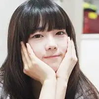 唯美漂亮的意境女生头像嘴角含笑的倩影