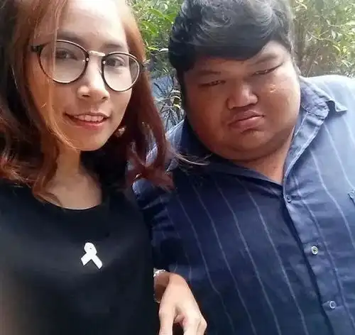 泰国美女交了一个240斤大胖子男友,即便家人反对也一定要结婚
