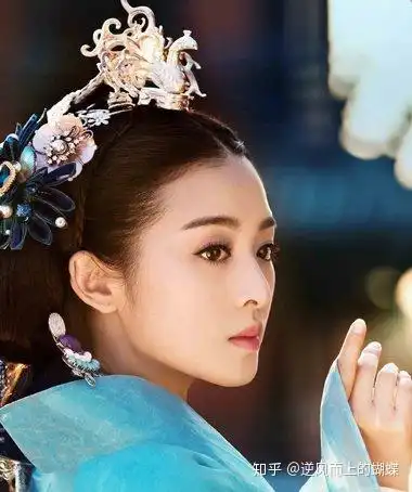 仙气粉色女生头像张含韵
