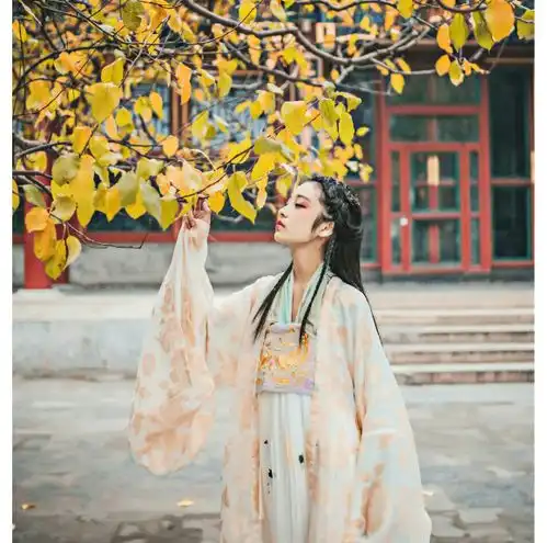 生活中五个星座女,摩羯座就是那种很纠结和拧巴的人,白羊座的人是非常热情