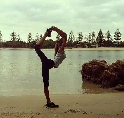 健身女孩卡通头像珠海海