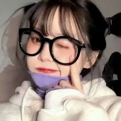 网易云热评谈了几年的初恋,说我太矮想找个高个子女孩,后来