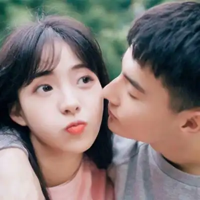 森系情侣头像一左一右绿色文艺森系情侣头像一对