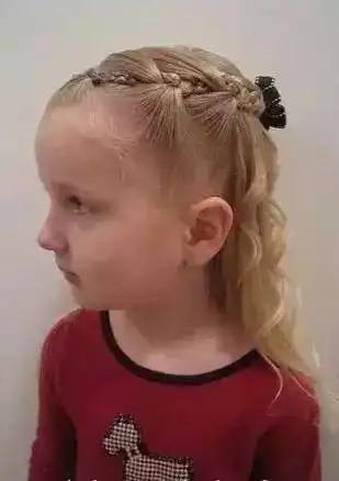 25种女童创意diy发型,把女儿打扮得美美的