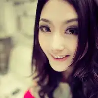 可爱清新大女孩头像他的心里早已荒无人烟