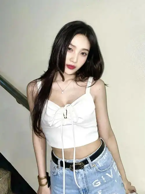 joy恋情曝光超火纯欲风是助攻