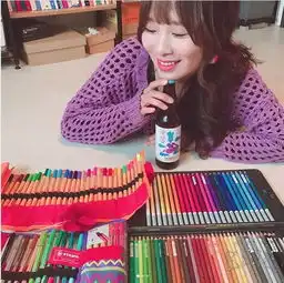她的插画,让人春心荡漾,好撩人