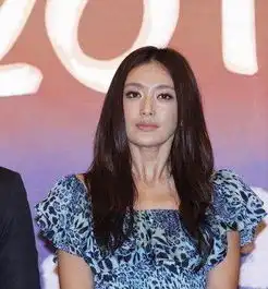 谈谈大美女却沦为俗妇的女星