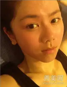 邓紫棋宋允儿90后女星素颜谁更嫩