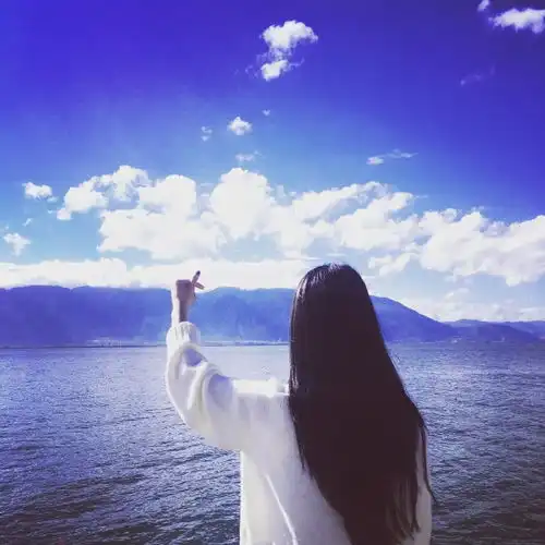 微信头像背影女唯美有气