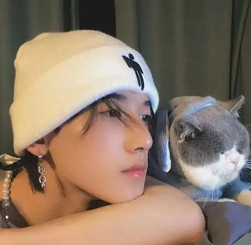 头像蜜桃少女心