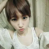 谁能帮我设计女生头像闺蜜三人一人一张上面有楠杰婷的