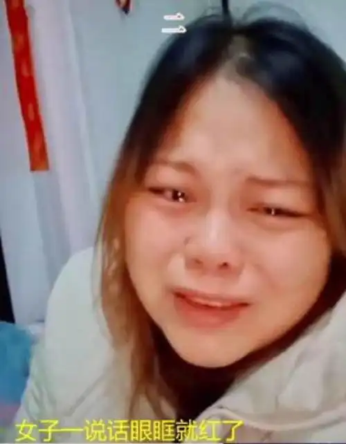 38岁女子未婚先孕,被男友抛弃后睡楼道,每天吃馒头和榨菜度日