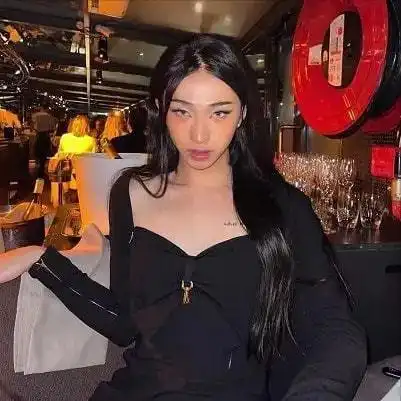 伊能静儿子多次扮女装后,为何网友不找哈林,却把锅甩给她