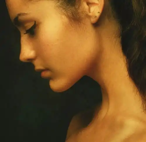 美丽的女人迷人的动感,柔美的线条