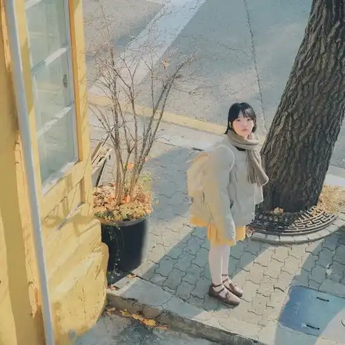这位韩国摄影师,拍出了女孩们最让人心动的时刻