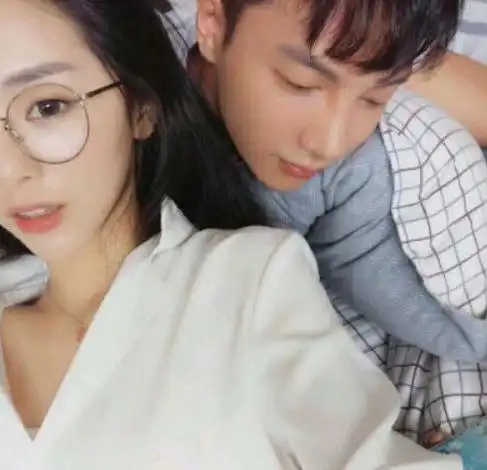 和一个很穷的女孩子谈恋爱是什么体验网友蓝瘦香菇