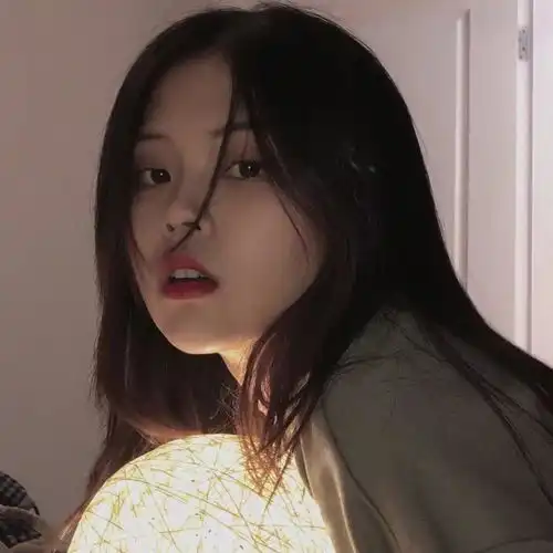 动漫女头让人看一眼就忘不了的有趣热门头像