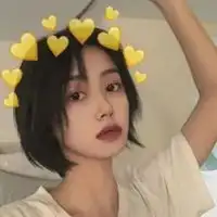 看起来比较真实的女生头像短发好看