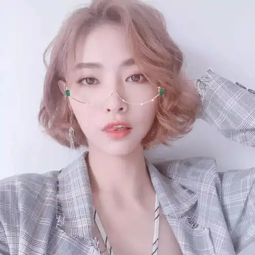 周冬雨马思纯的新发型,少女又夏天
