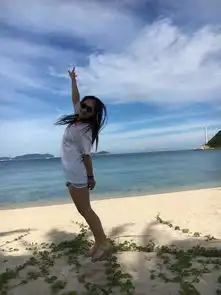 六十岁老姑姑疯狂的三亚潜水游